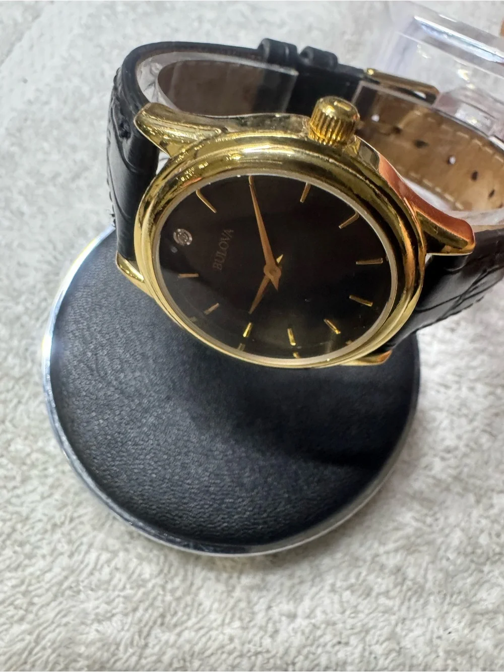 #181 Bulova diamond quartz